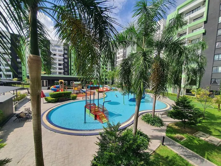 Manhattan Condo Ipoh With Water Park And Pool View Apartment