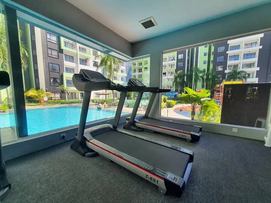 Manhattan Condo Ipoh With Water Park And Pool View 0*,