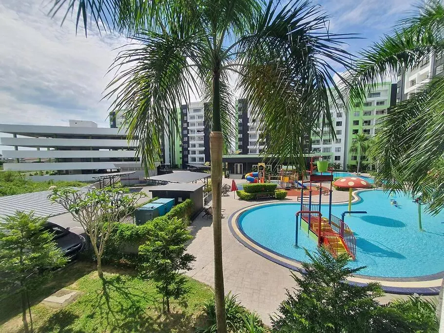Manhattan Condo Ipoh With Water Park And Pool View Apartment